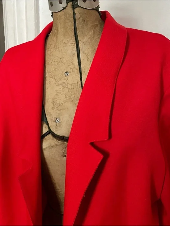 Red Open-Front Women’s Jacket - Picture 4 of 5